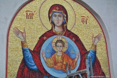 Bogorodica Brasov, Theotokos with Christ, mosaic